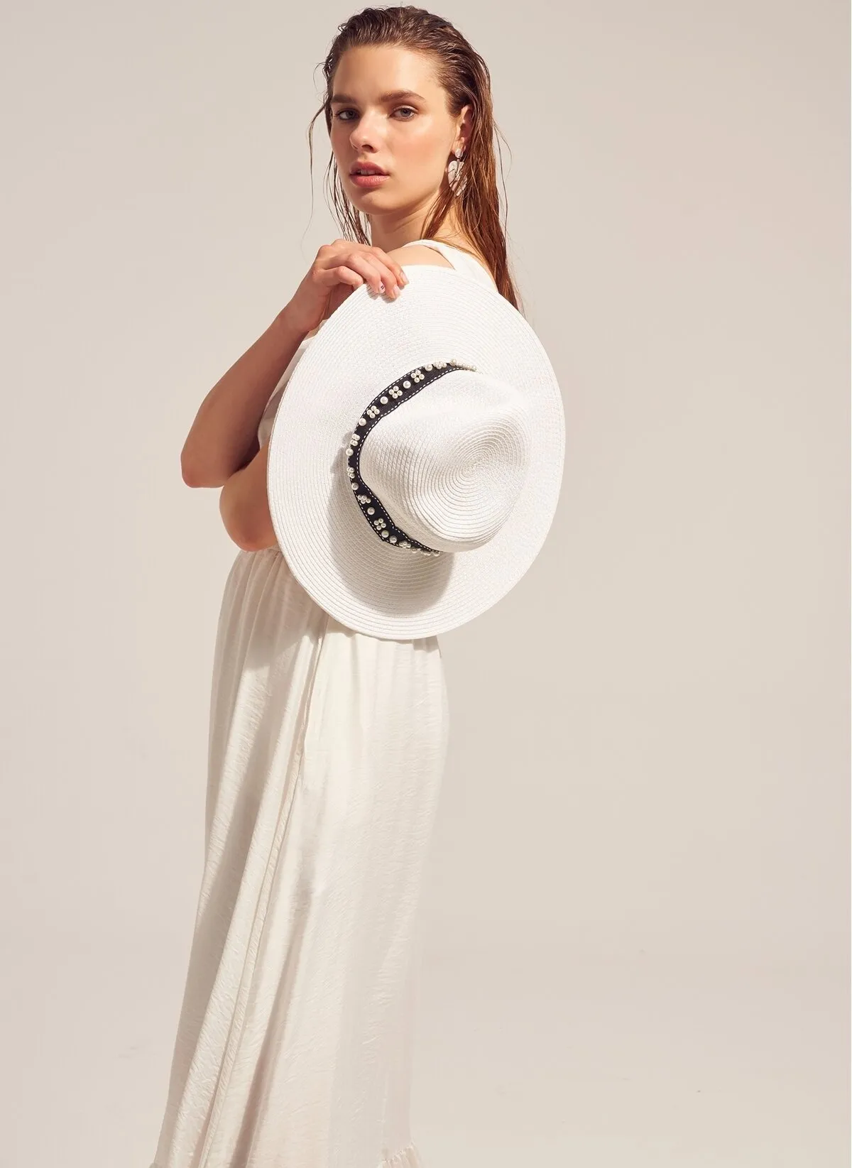 13551 Off-White Light Crinkle Dress